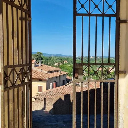 Lägenhet Dolce Borgo Lari